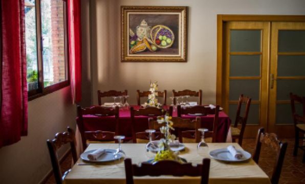 Hostal Rural el Nacimiento - Housity