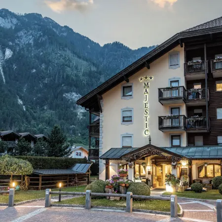 Aparthotel Majestic