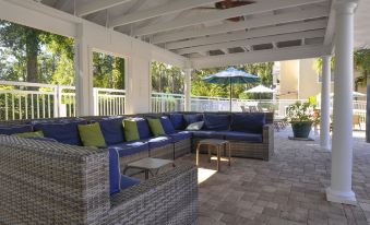 Palmera Inn and Suites