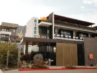 Rise Uptown Hotel a Phoenix