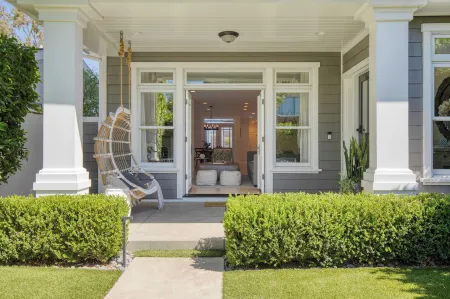 Emerald Cove by AvantStay Mins to Beach Pier Отели рядом с достопримечательностью «Ньюпорт-Бич»