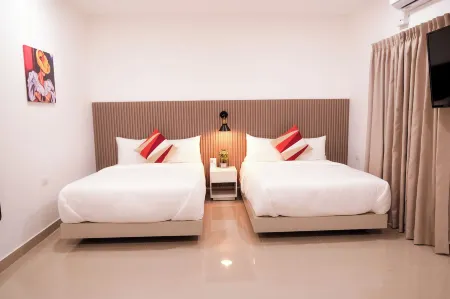 Hotel H4 Отели в г. Данли