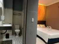 Japan Luna Hotel Binh Duong -BAYLUXURY Hotels in Dĩ An