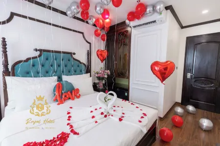 Royal Hotel Me Tri Ha Отели рядом с достопримечательностью «Hanoi Museum»