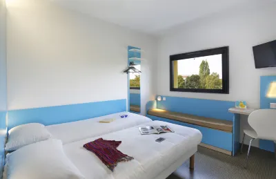 First Inn Hotel Blois Hôtels à : Marolles