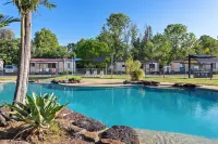 Discovery Parks - Maidens Inn - Pools