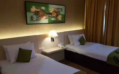 Grand Tembaga Hotel Hotel dekat Bengkel " Nila Motor "