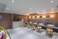 阿舍拉維拉德水務商務飯店