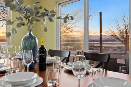 Spacious Home W/ Fun Amenities | Lake & Mtn Views Отели в г. Лаример Каунти