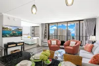 Remodeled 1Br Near Waikiki Beach with Free Parking!
