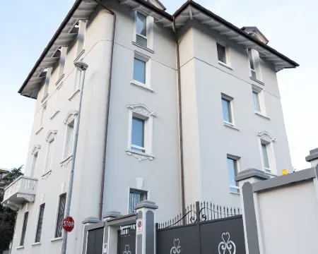 Villa Tosati Hotels in Monza