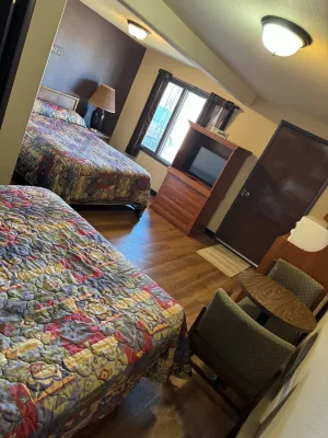 Rustic Lodge Hotels in Valley County