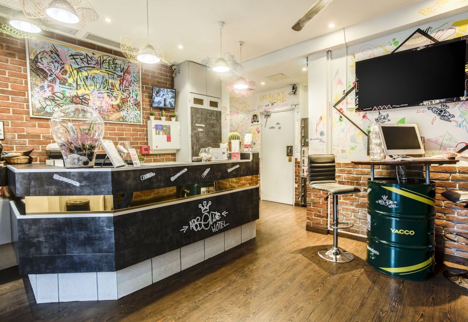 3. 앱솔루트 호텔 ..