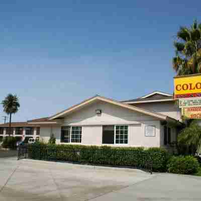 コロニー イン Hotel Exterior