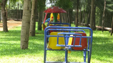 Ocean Spray Отели в г. Manjakuppam