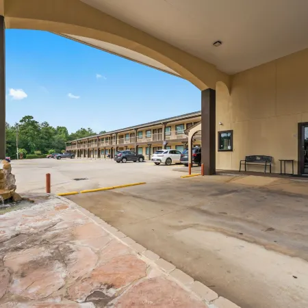 Executive Inn & Suites Magnolia