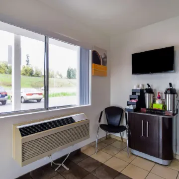 Motel 6 Kelso, WA - Mt. St. Helens