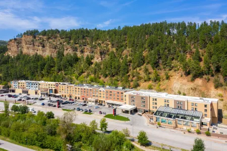 DoubleTree by Hilton Deadwood at Cadillac Jack's