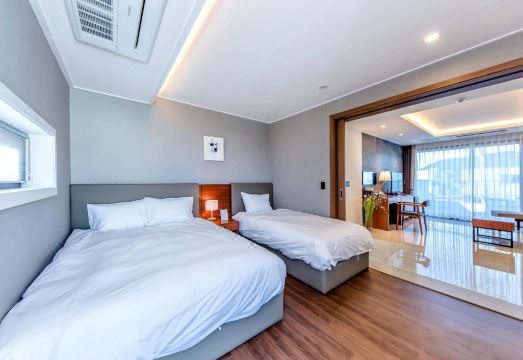 아르츠 스파 앤 풀빌라 내부