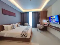 Unhas Hotel & Convention Hotels in Manggala