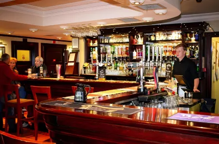 Waterhouse Inn Отели рядом с достопримечательностью «Luss Parish Church»