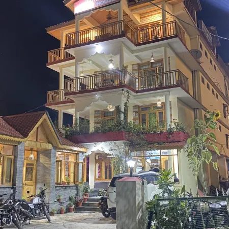 Hotel Purnima River View