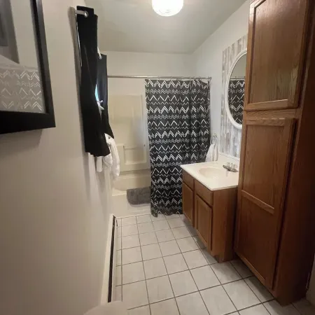 Charming 1-bedroom flat in lovely Corning Отели в г. Корнинг