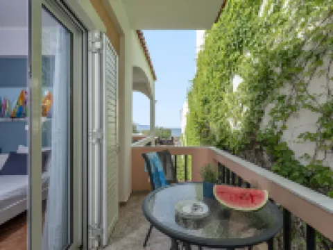 Elena Seafront Luxury Apartments