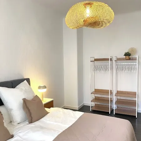 City Home - Top location - 2 rooms - 80sqm - Smart TV - WIFI - Balcony Отели рядом с достопримечательностью «Озеро Берен»