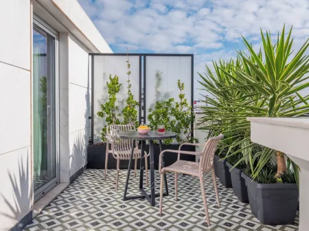 Numa Lisbon Rato Отели рядом с достопримечательностью «Miradouro da Senhora do Monte»