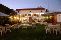 Oro Viejo - Pools