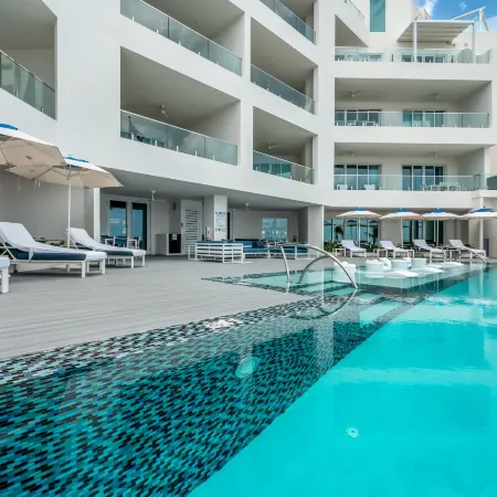 Club Suites at Rum Point