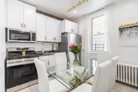 Luxury Living in the Heart of NY!