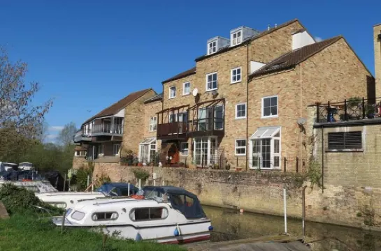 River Penthouse Apt 2Br Parking View St Neots Town Centre