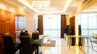 Luxurious 2Br at the Via and the Vue Ciputra World Apartment Các khách sạn ở Dukuhpakis