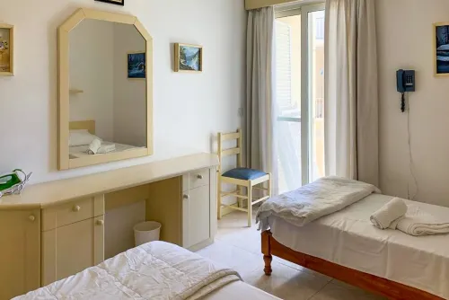 Seafront Apartment in Gozo, Marsalforn - Happy Rentals