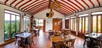 Hotel Cordillera de Los Andes - 2 ดาว