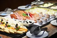 Hotel Eger & Park - Desayuno