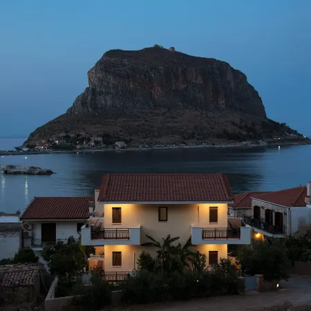 Cyrenia Guesthouse Отели рядом с достопримечательностью «Венецианская крепость»
