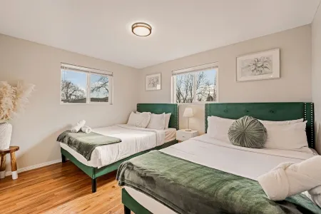 European Unique Hideaway⭐️Central Location⭐️Netflix⭐️GameRm⭐️Free Wine & Wifi⭐️