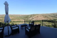 Alqueiturismo - Casa da Cerca Hotels in Meios