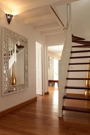 Bagataye Villa - exceptional 180° view of sea and islands, 100 m from the sea Отели в г. Сент-Ан