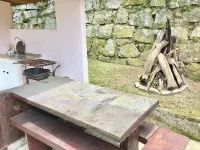 Maravilhosa Casa no Paraizo Salão 4 Quartos Piscina, Churrasqueira, Jardins!!