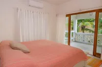 Comfortable Villa with sea view Hotels in 