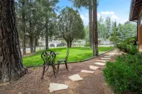 Dog Friendly, Fully Gated, Private Cabin by Fool Hollow Lake