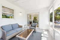 Boca Bliss: Family-Friendly Escape with Hot Tub & Grill, 1 Mile from the Beach!