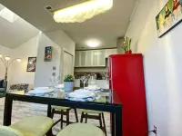 *Stylish Condo 2 Min from Lower Greenville*