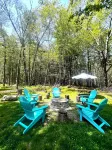 Spacious Retreat for Gathering,Fire Pit ,Game Room, Lakes ,Beaches ,8 Beds