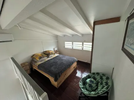 Duplex with breathtaking view of the marina du gosier with swimming pool and cistern Отели рядом с достопримечательностью «Centre Remy Nainsouta»