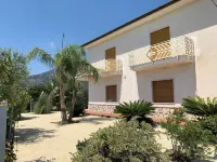 Quietly located 50m2 vacation home, 5min to the sandy beach, convenient for 4 people